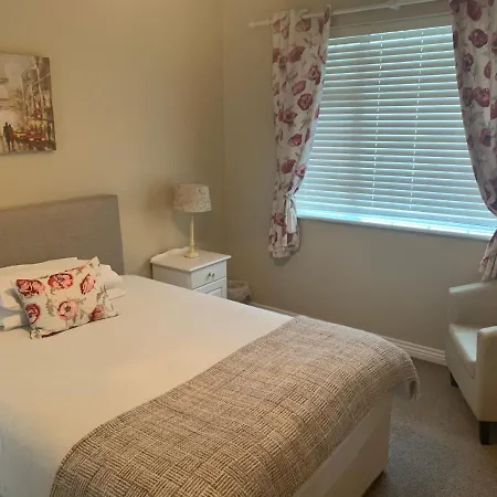 בית הארחה Oak 4*