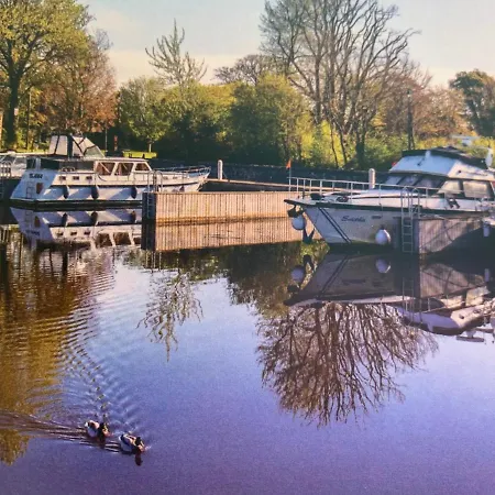 Oak בית הארחה